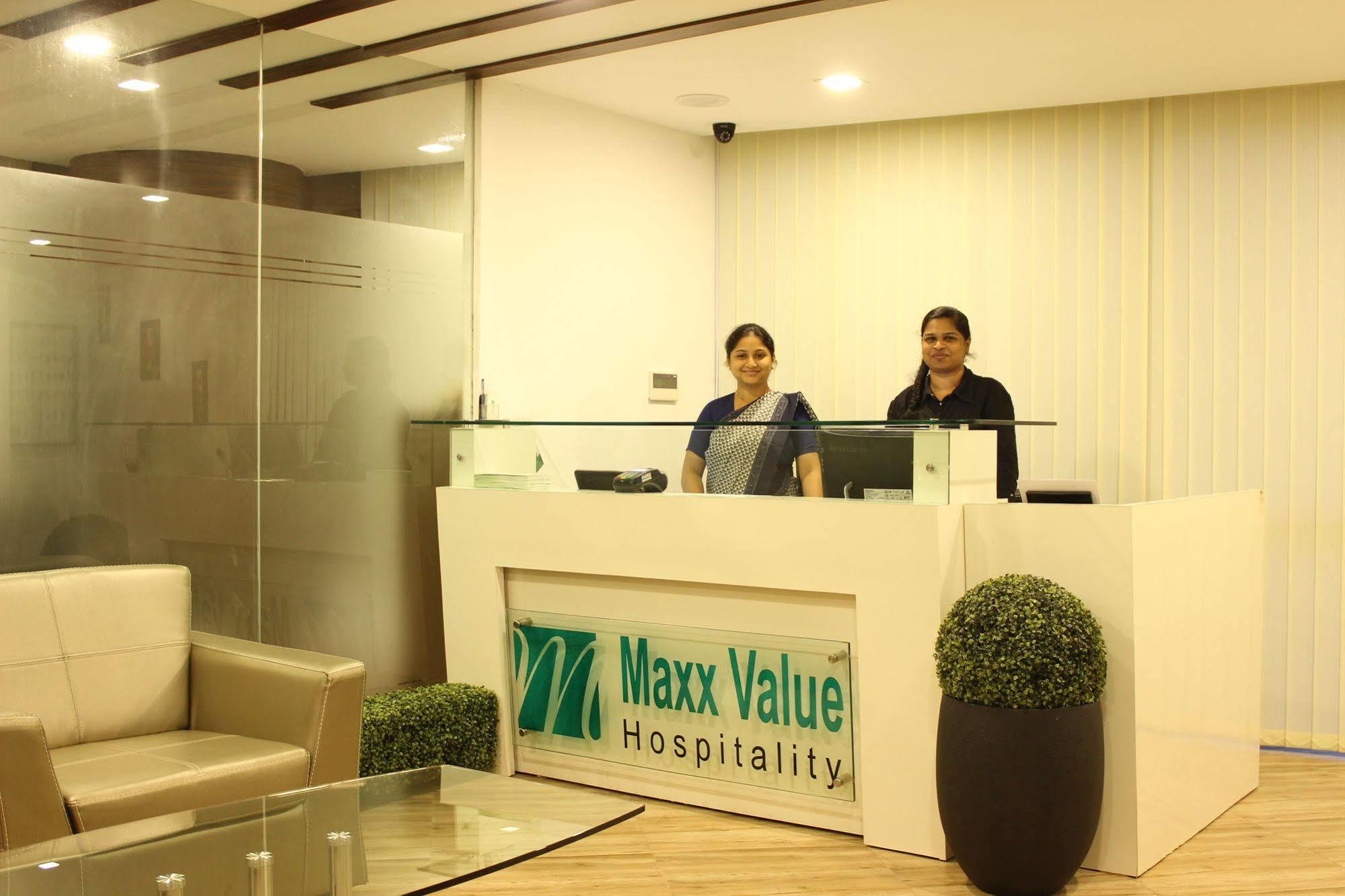 Готель Maxx Value Hospitality Мумбаї Екстер'єр фото
